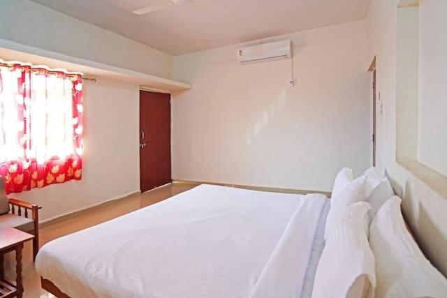 Mahavir Nath Homestay Rajpipla